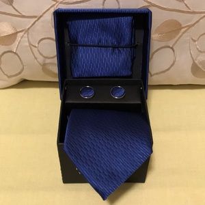 Feraricci Men’s Tie. Business blue!